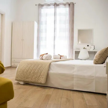 Smeraldo Πανσιόν