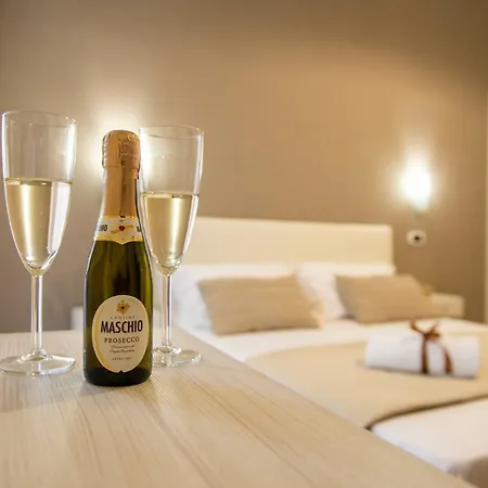 ゲストハウス Smeraldo 4*